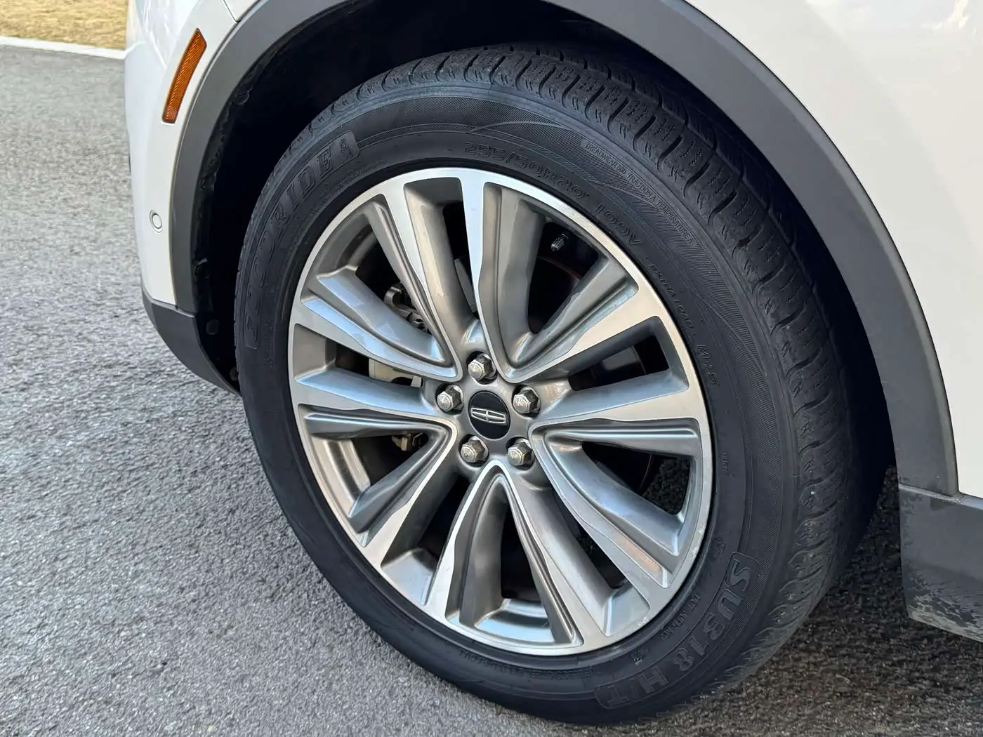 Lincoln MKX 2017 — Photo 13/13