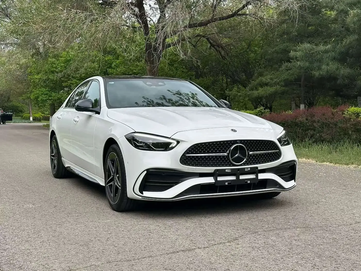 Mercedes-Benz C-Class 2024 — Photo 2/20