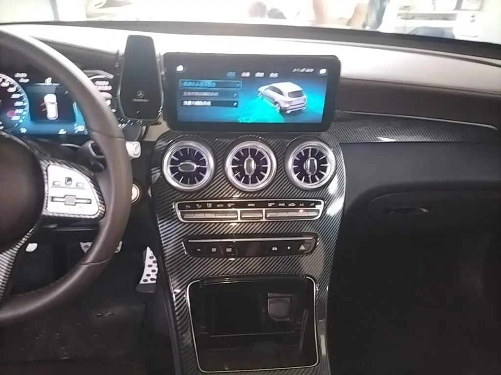 Mercedes-Benz GLC 2021 — Photo 13/20