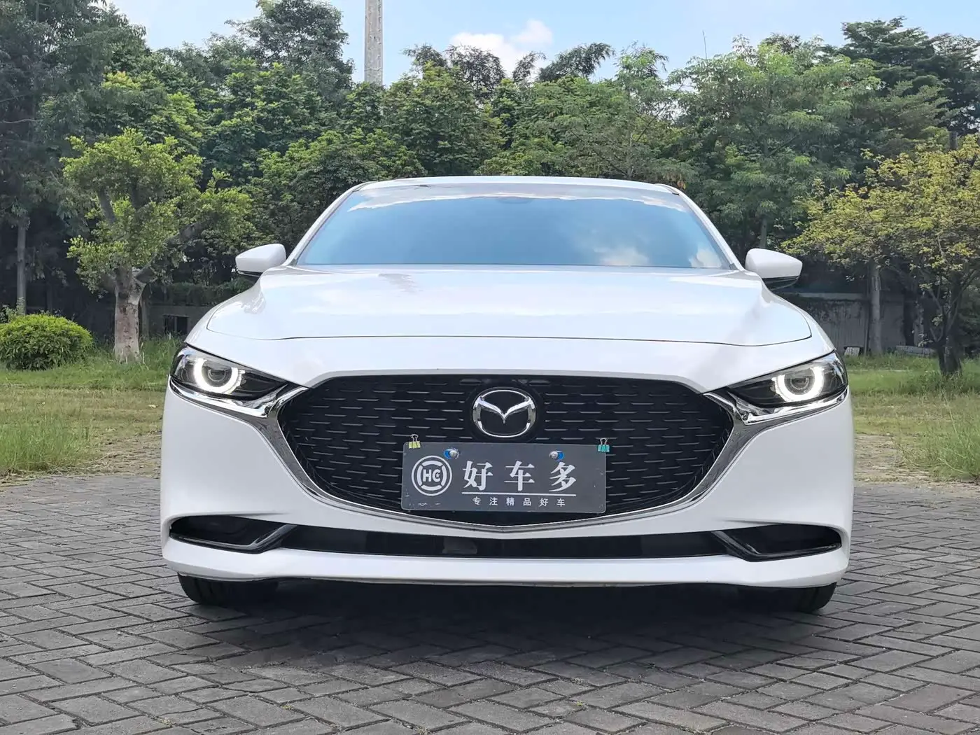 Mazda Mazda3 Axela 2024 — Photo 2/17