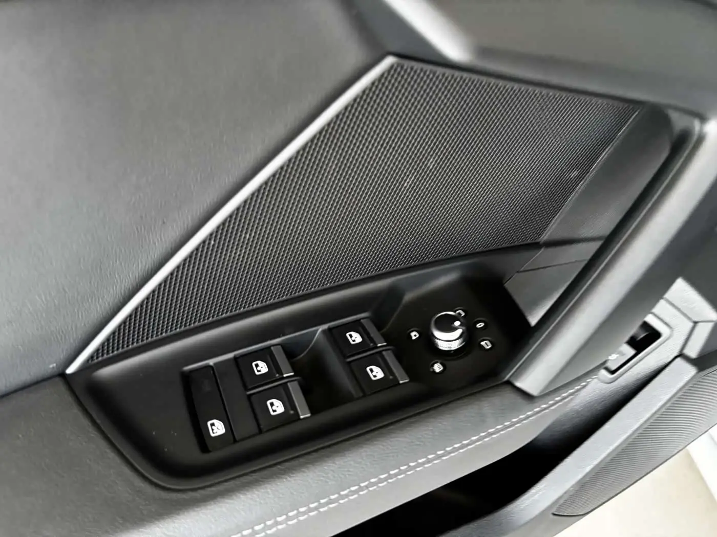 Audi A3 2024 — Photo 11/20