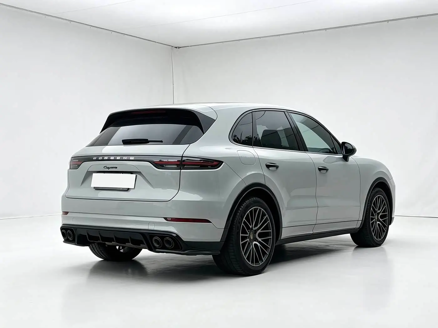 Porsche Cayenne 2019 — Фото 8/14
