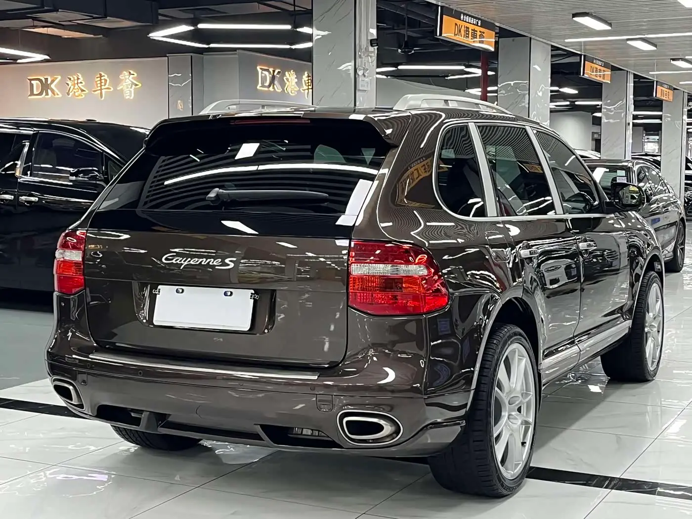 Porsche Cayenne 2009 — Photo 5/18