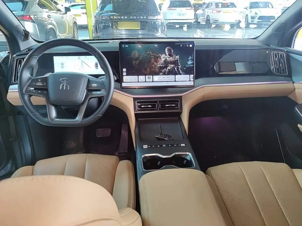 BYD Song L DM-i 2025 — Photo 10/20