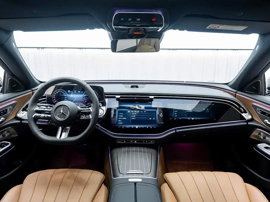 Mercedes-Benz E-Class 2026 — Фото 15/20