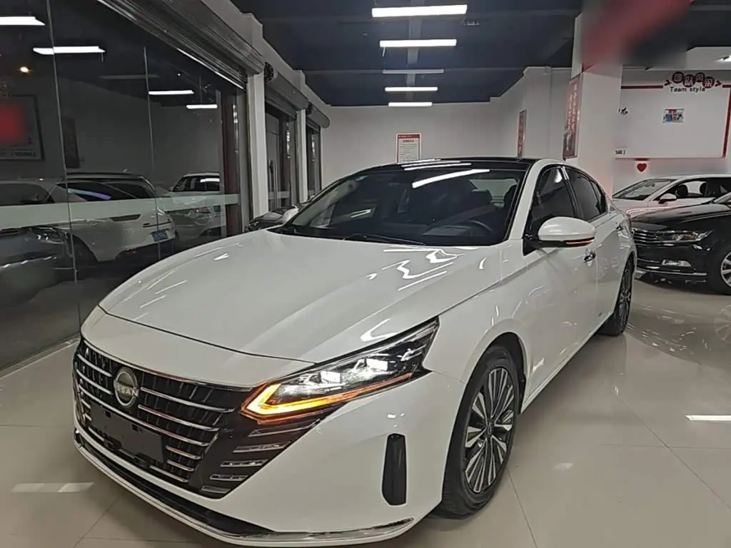 Nissan Teana 2023 — Photo 1/20
