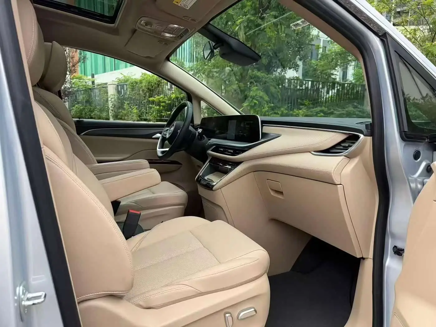 Buick GL8 New Energy 2025 — Şəkil 6/9