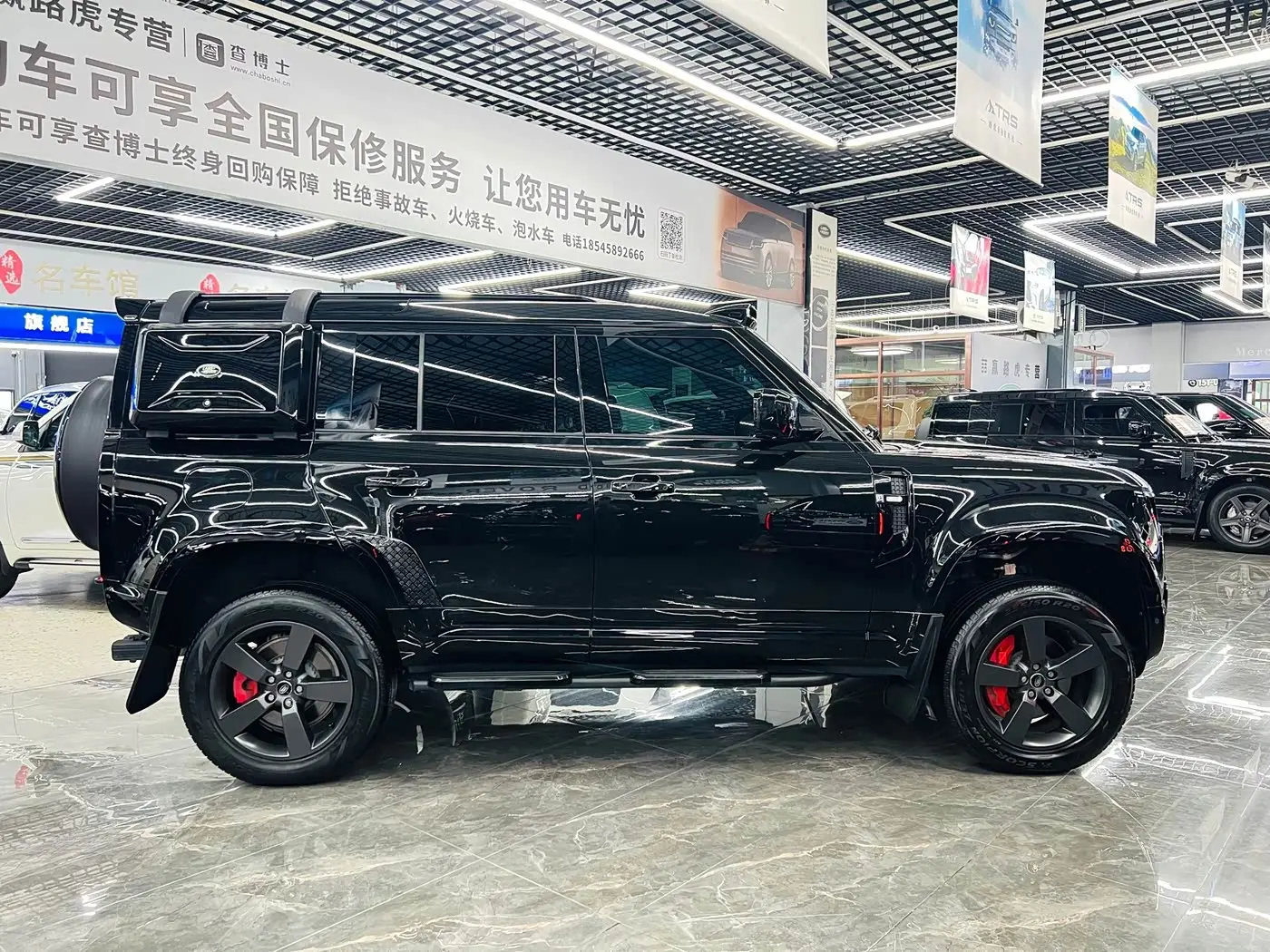 Land Rover Defender 2024 — Photo 8/9