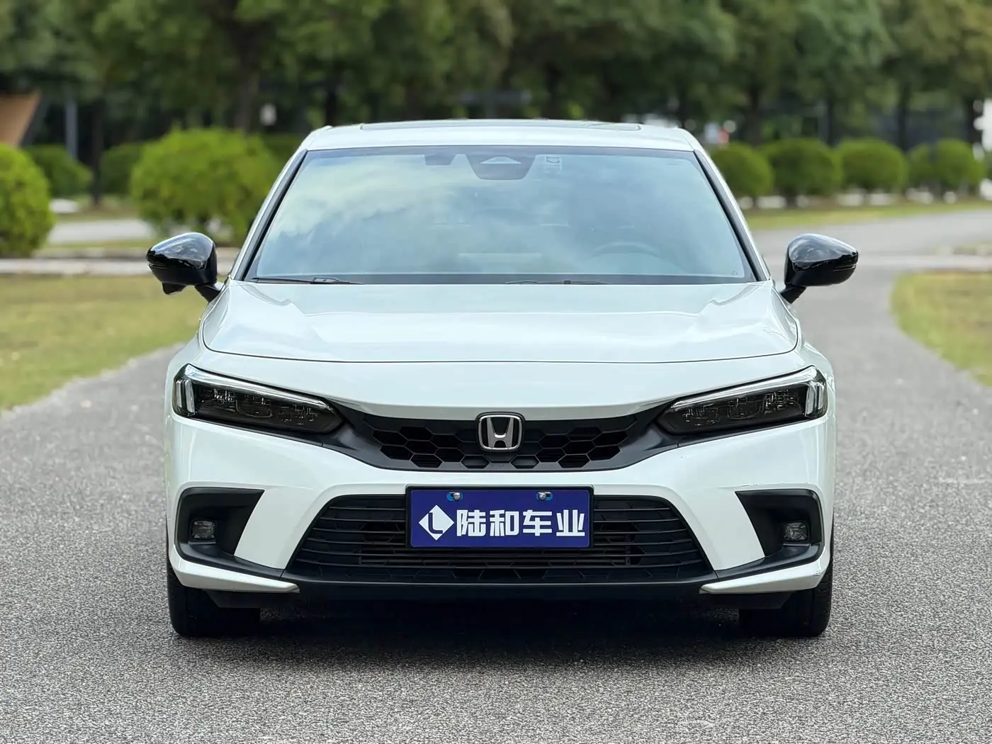 Honda Civic 2024 — Photo 2/20