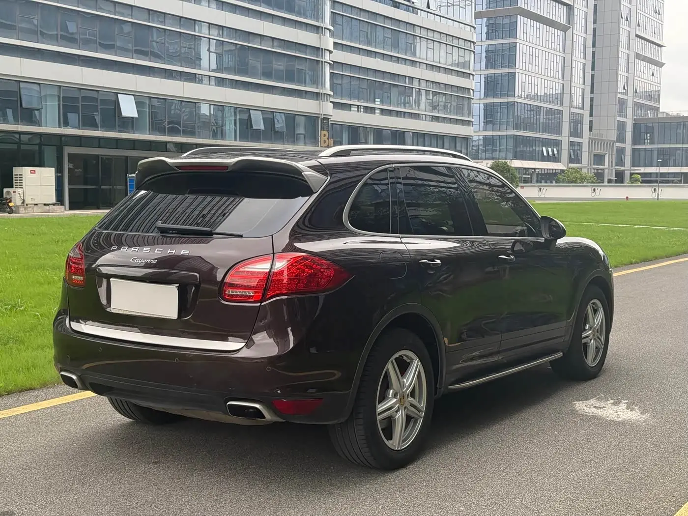 Porsche Cayenne 2014 — Photo 4/11
