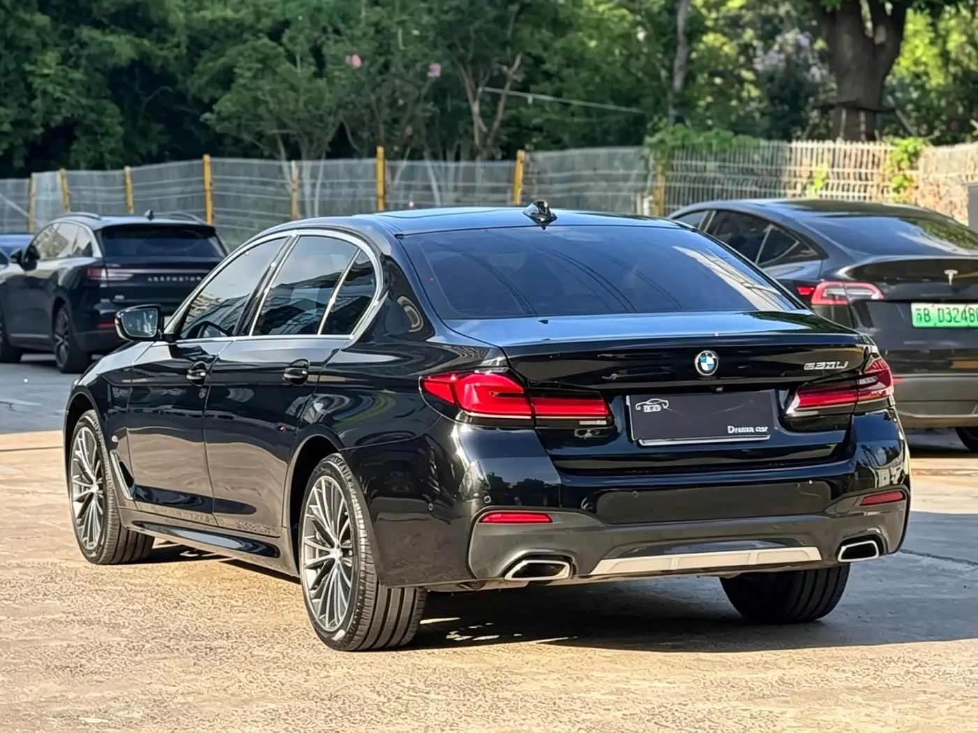BMW 5 Series 2023 — Photo 5/13