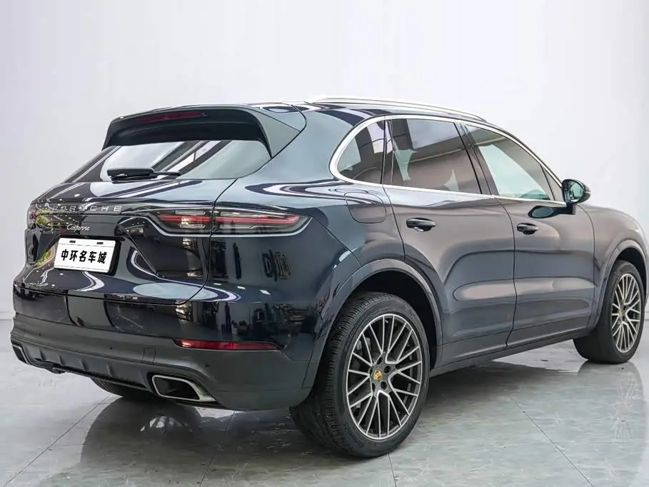Porsche Cayenne 2022 — Фото 18/18