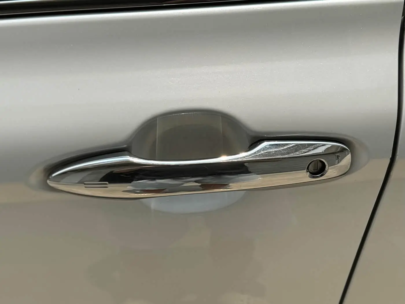 Toyota Camry 2021 — Photo 7/16