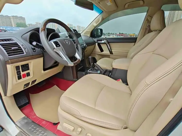 Toyota Prado 2016 — Photo 6/15