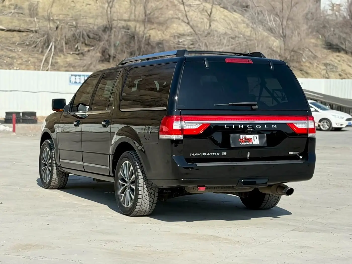 Lincoln Navigator 2017 — Şəkil 9/9