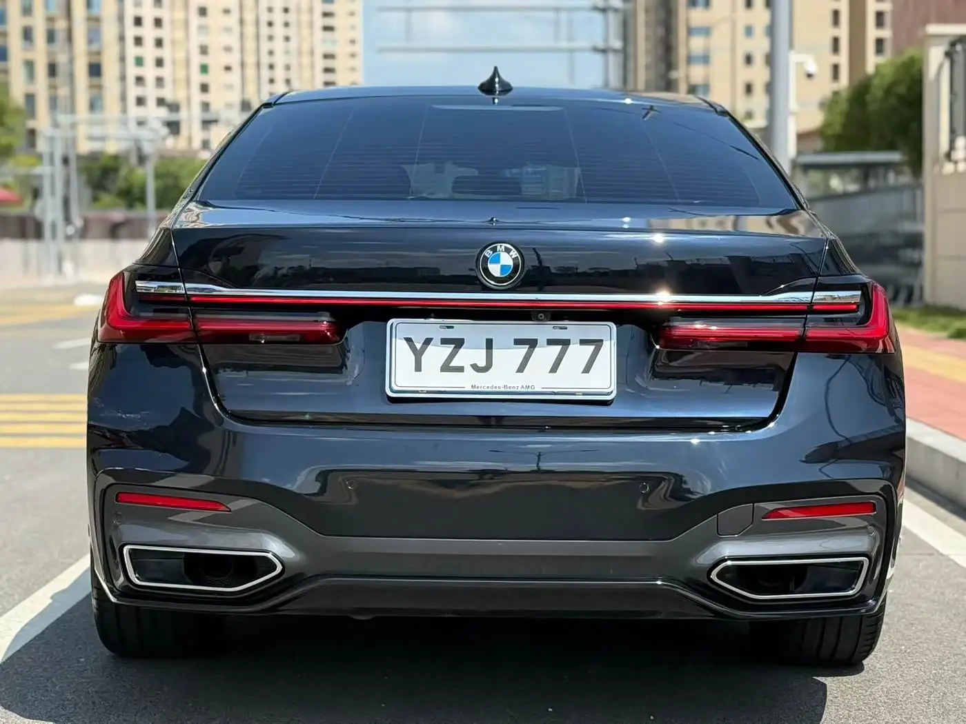 BMW 7 Series 2019 — Photo 9/9