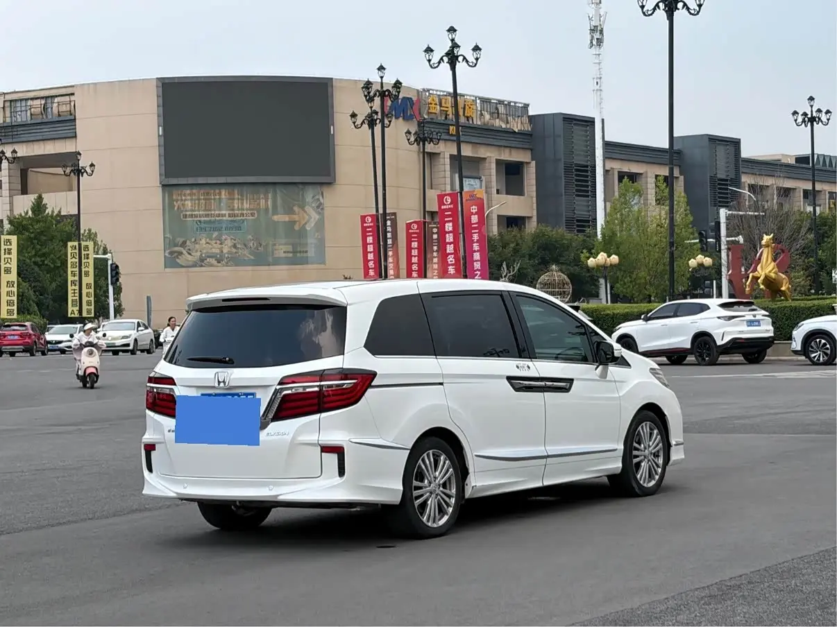 Honda Elysion 2016 — ფოტო 10/18