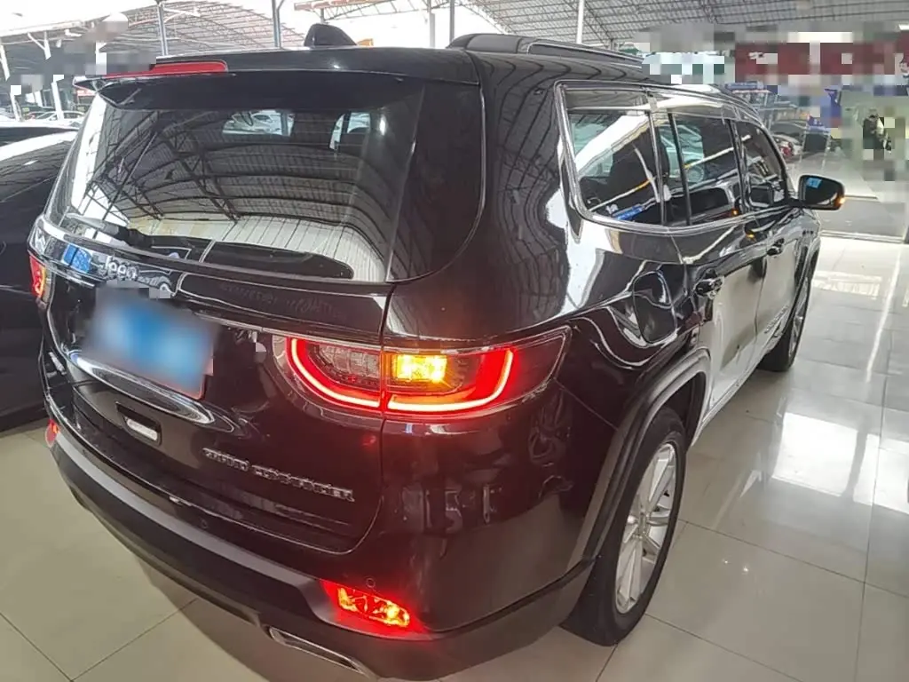 Jeep Grand Commander 2020 — Фото 7/20