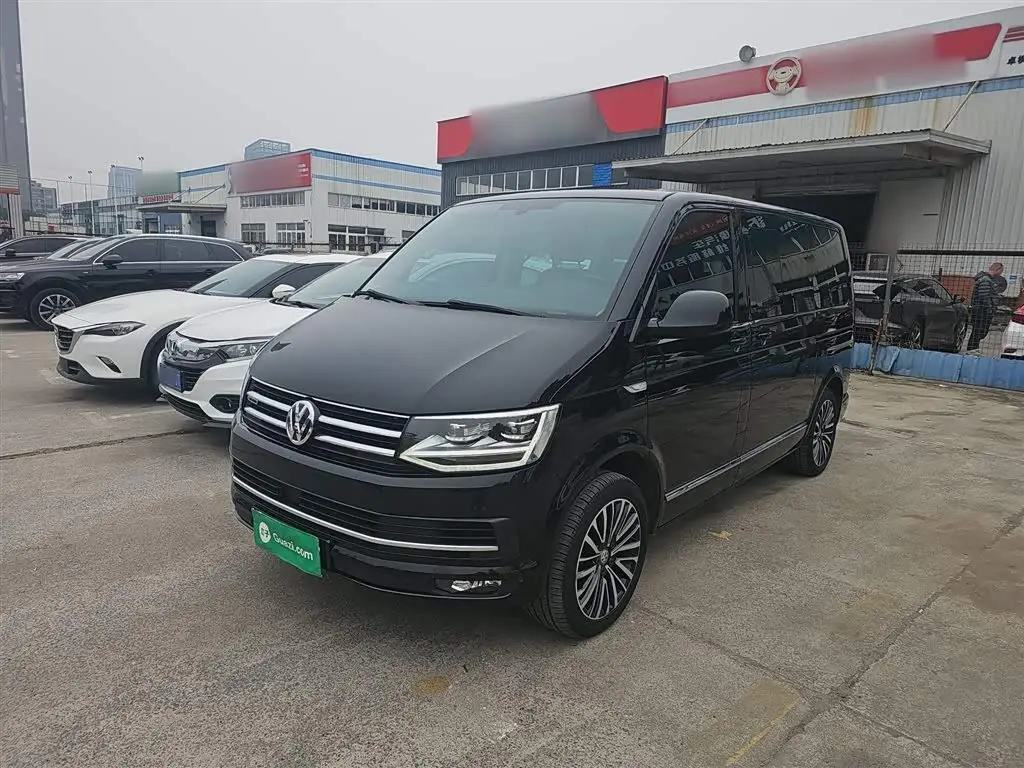 Volkswagen Multivan 2019 — Photo 1/20