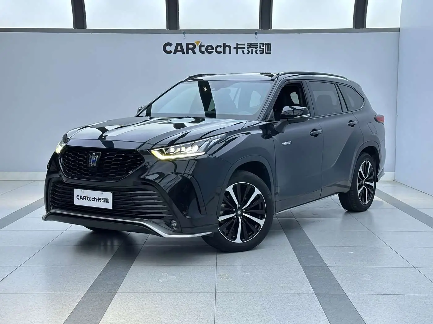 Toyota Crown Kluger, 2023