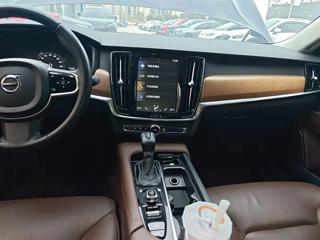 Volvo S90 2019 — Фото 13/20
