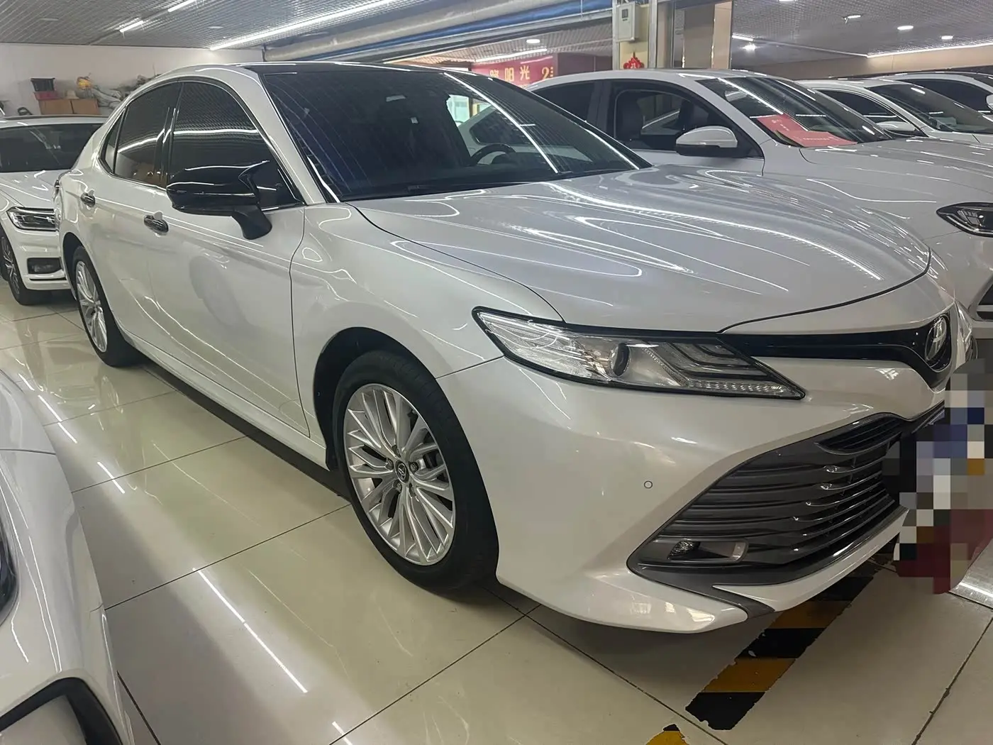 Toyota Camry 2021 — Фото 3/14
