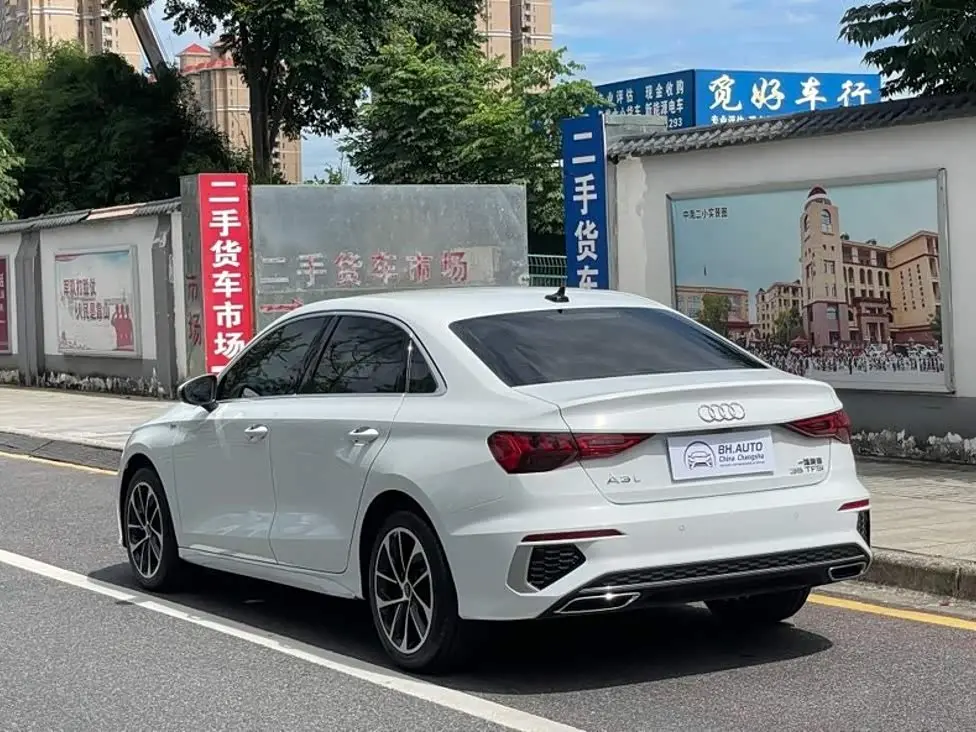 Audi A3 2023 — Şəkil 5/18