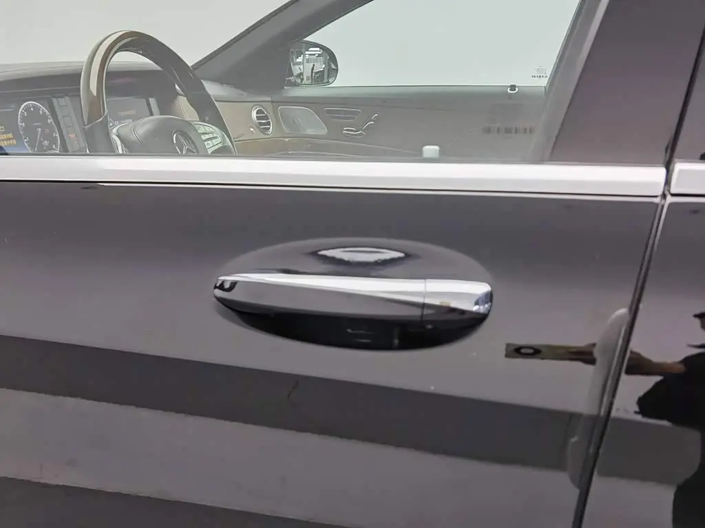 Mercedes-Benz S-Class 2017 — Photo 18/20