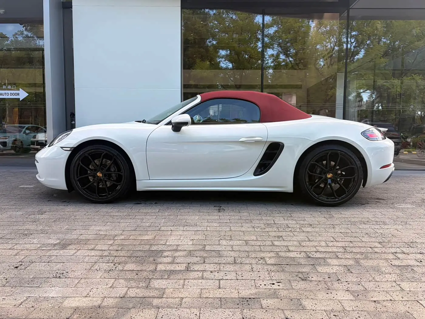 Porsche 718 2025 — Photo 2/11