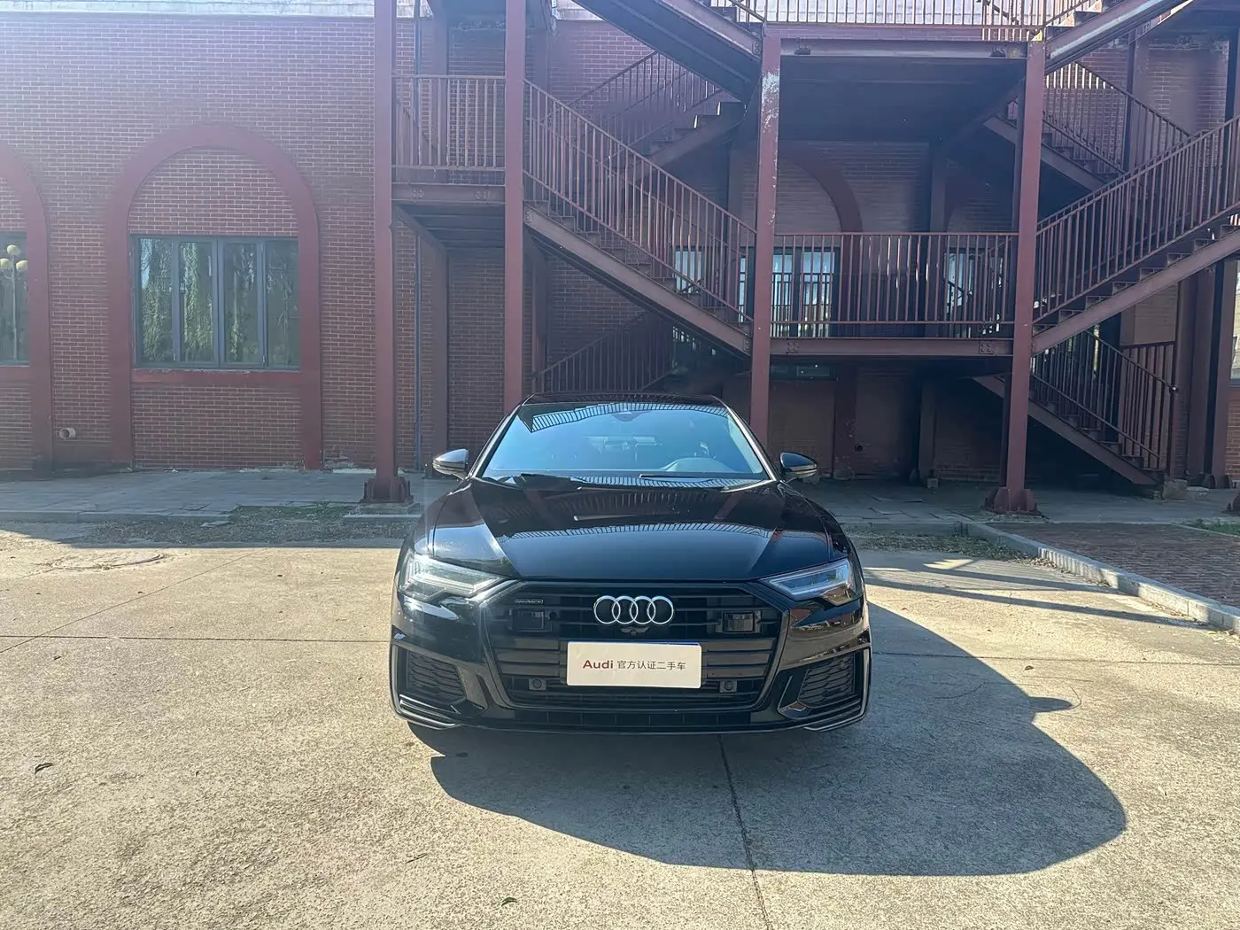 Audi A6L 2021 — Şəkil 2/17