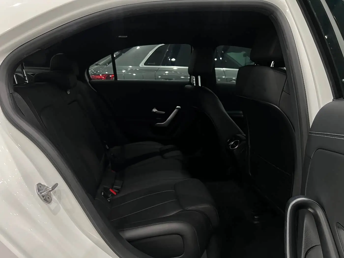 Mercedes-Benz A-Class 2024 — Photo 10/20