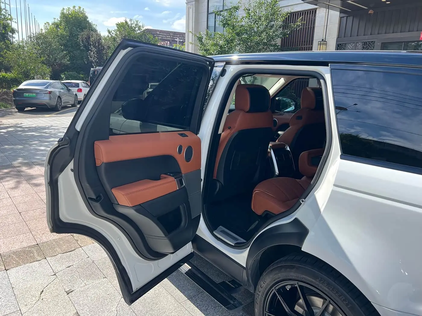 Land Rover Range Rover Sport 2015 — Photo 12/18