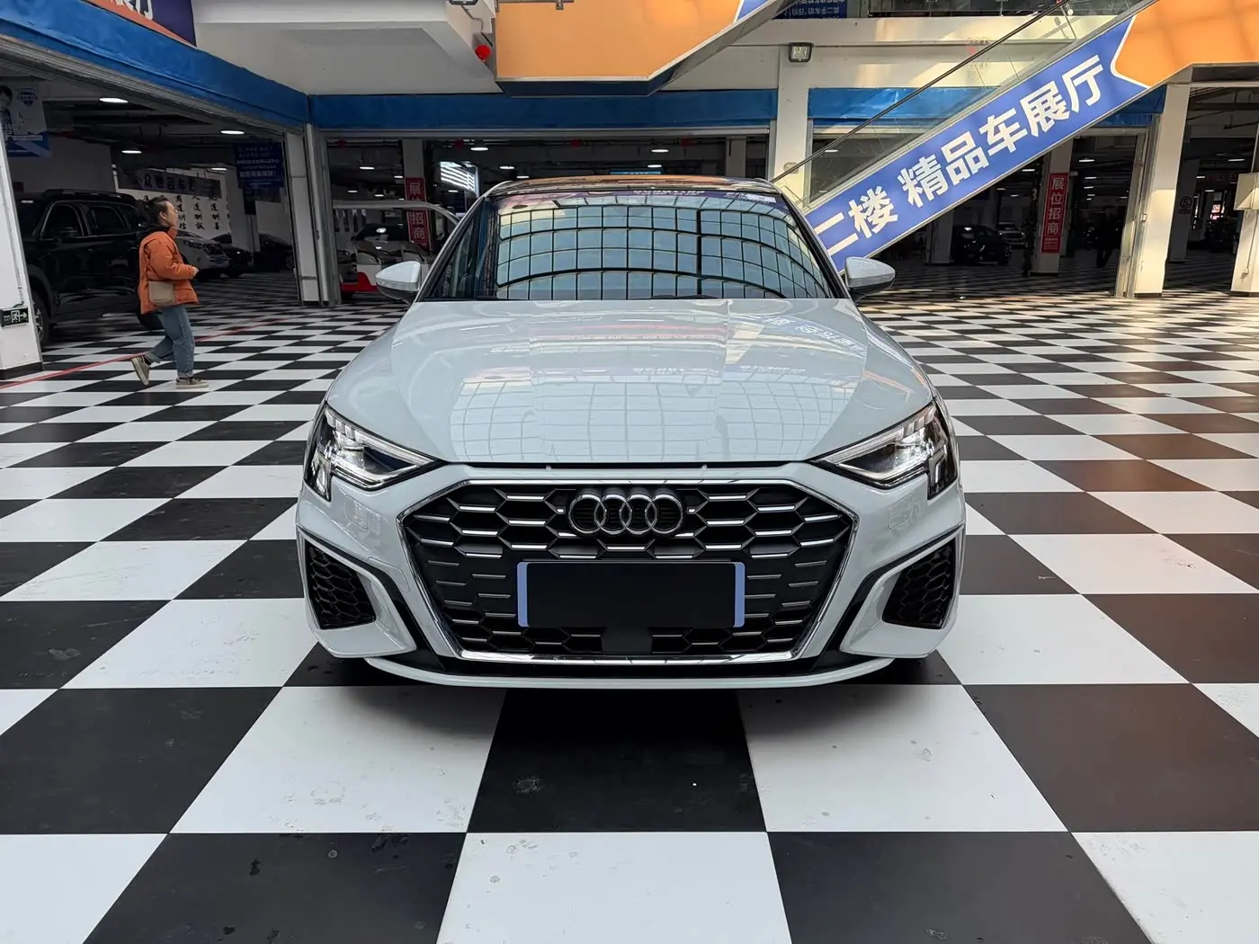 Audi A3 2022 — Photo 2/17