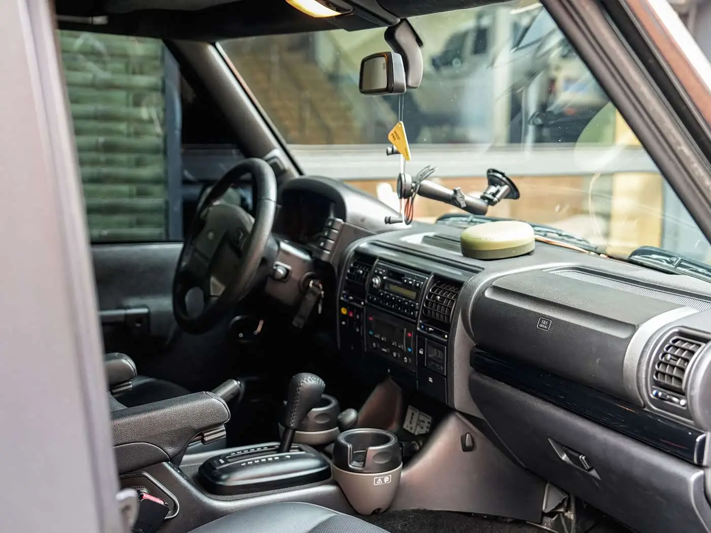 Land Rover Discovery 2003 — Photo 10/18