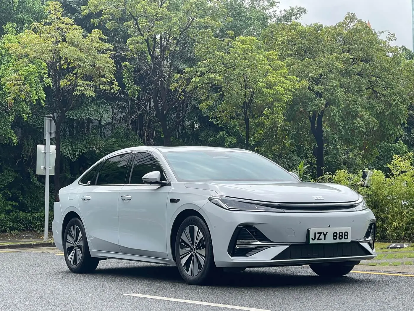 Geely Galaxy Galaxy A7 2025 — Şəkil 3/20