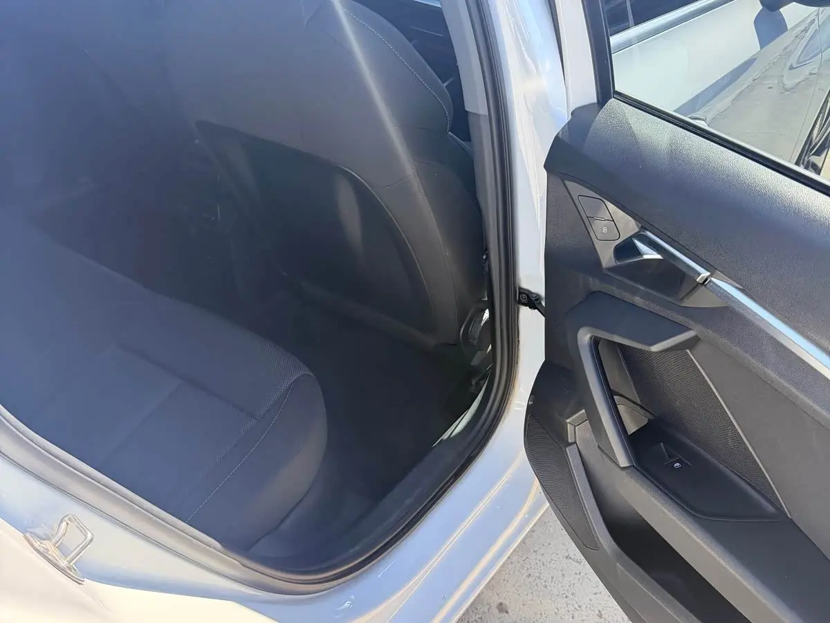 Audi A3 2022 — Photo 14/18