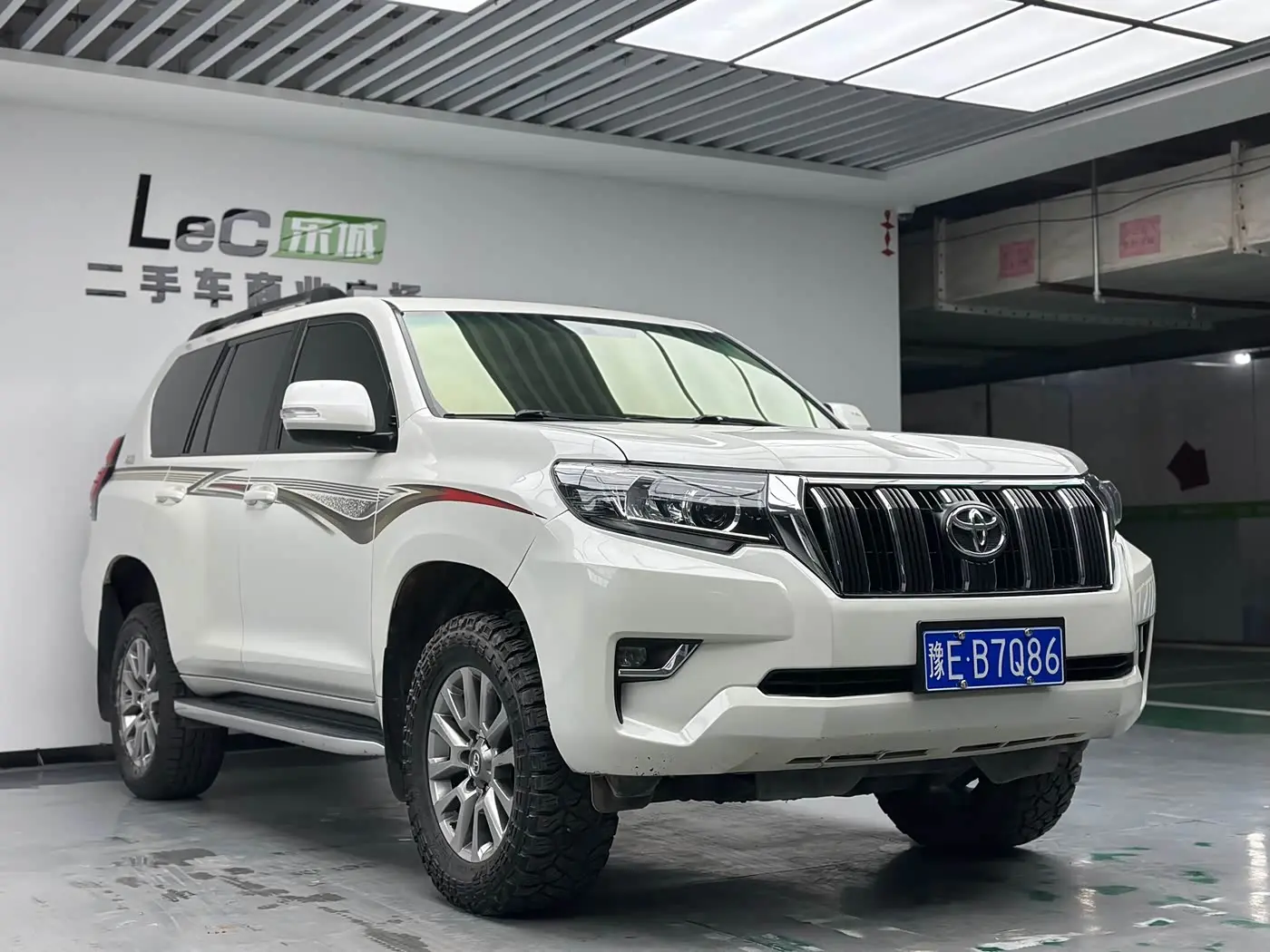 Toyota Prado 2020 — Photo 3/14