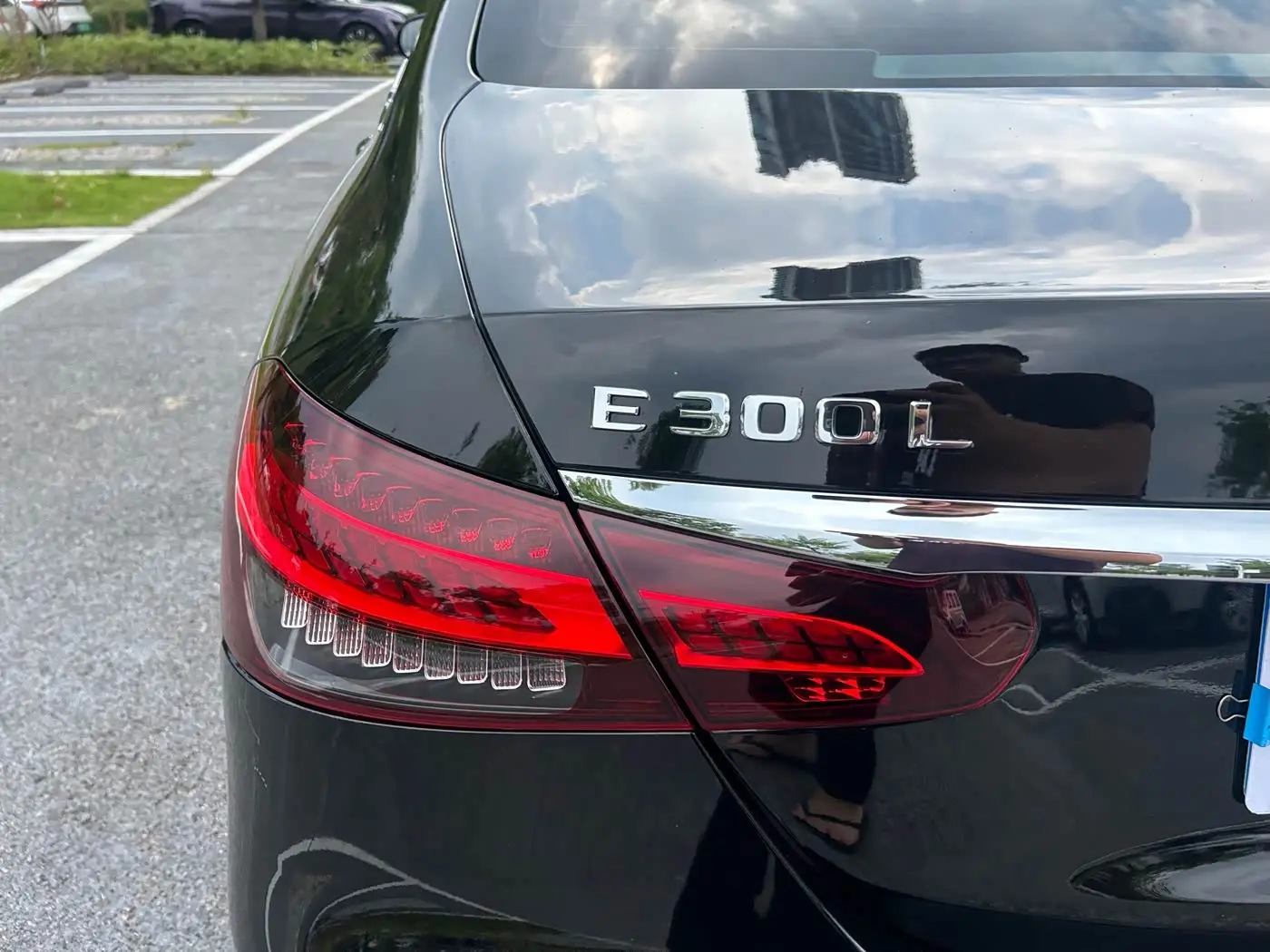 Mercedes-Benz E-Class 2022 — Фото 3/20