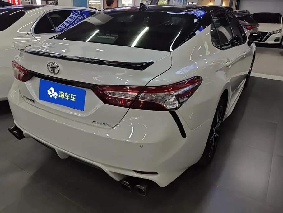 Toyota Camry 2021 — Şəkil 3/16