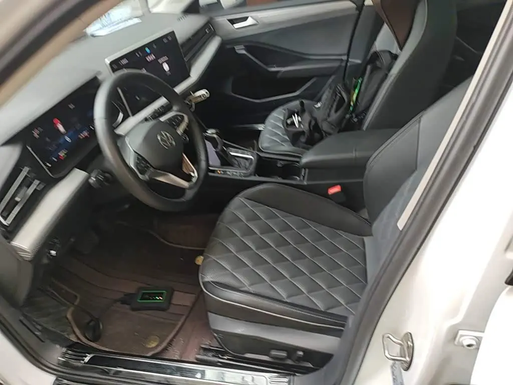 Volkswagen Sagitar 2023 — Photo 15/20