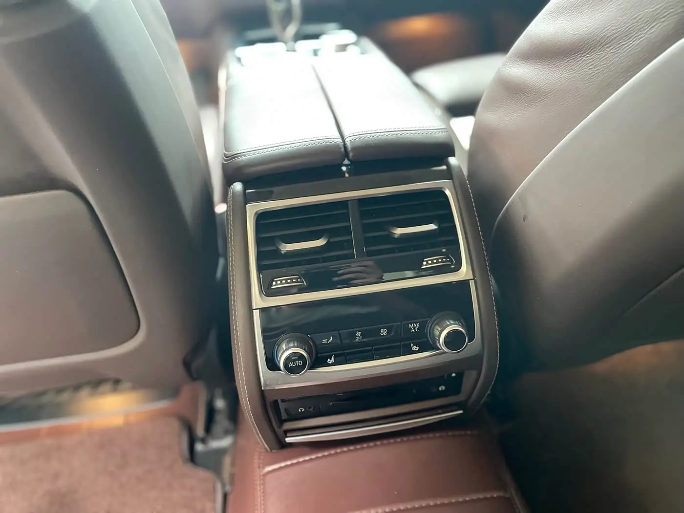 BMW 7 Series 2016 — Photo 11/17