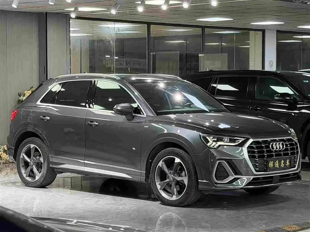 Audi Q3 2019 — Photo 3/10