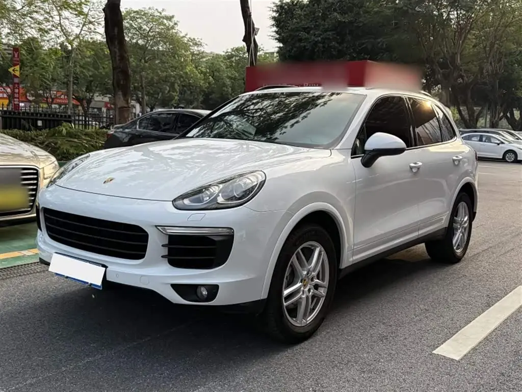 Porsche Cayenne 2017 — Photo 1/20