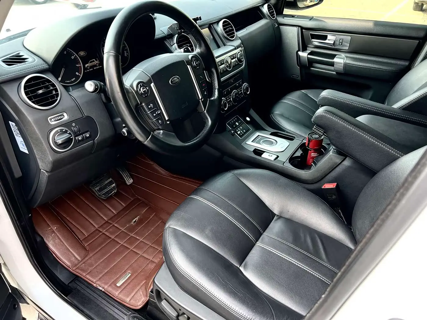 Land Rover Discovery 2016 — Photo 4/12