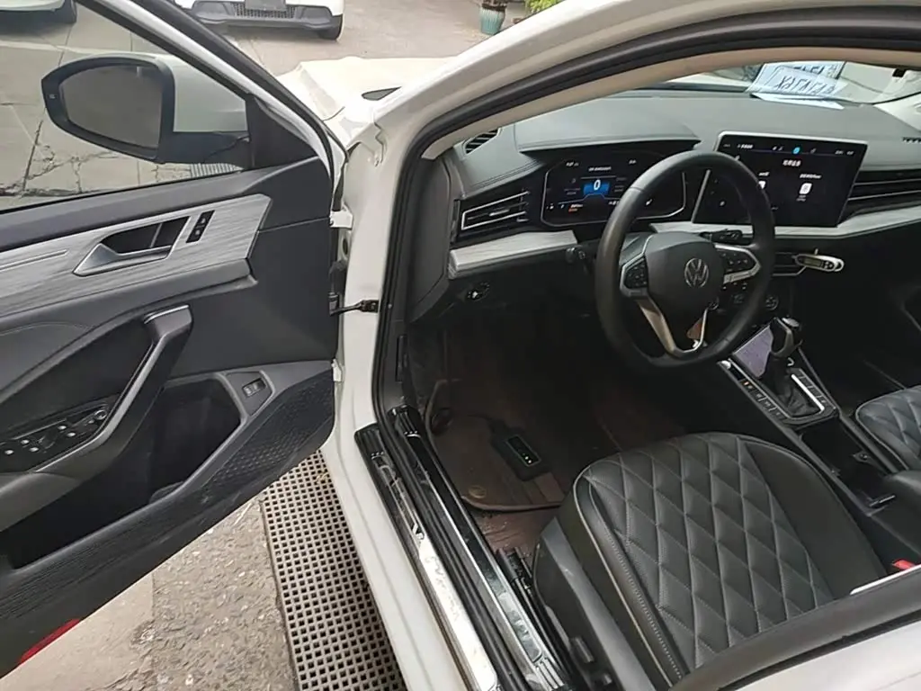 Volkswagen Sagitar 2023 — Photo 16/20