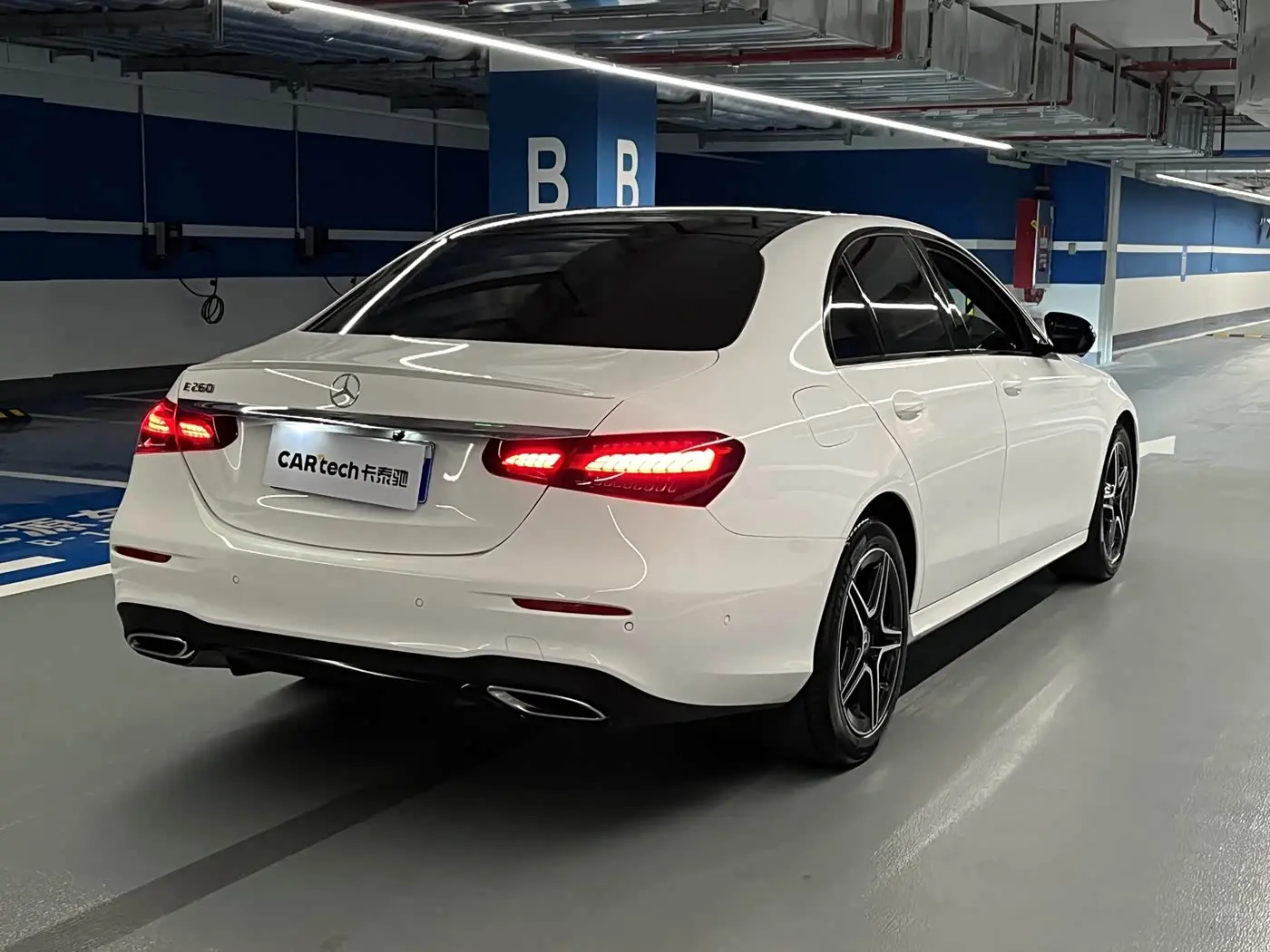 Mercedes-Benz E-Class 2021 — Фото 6/20