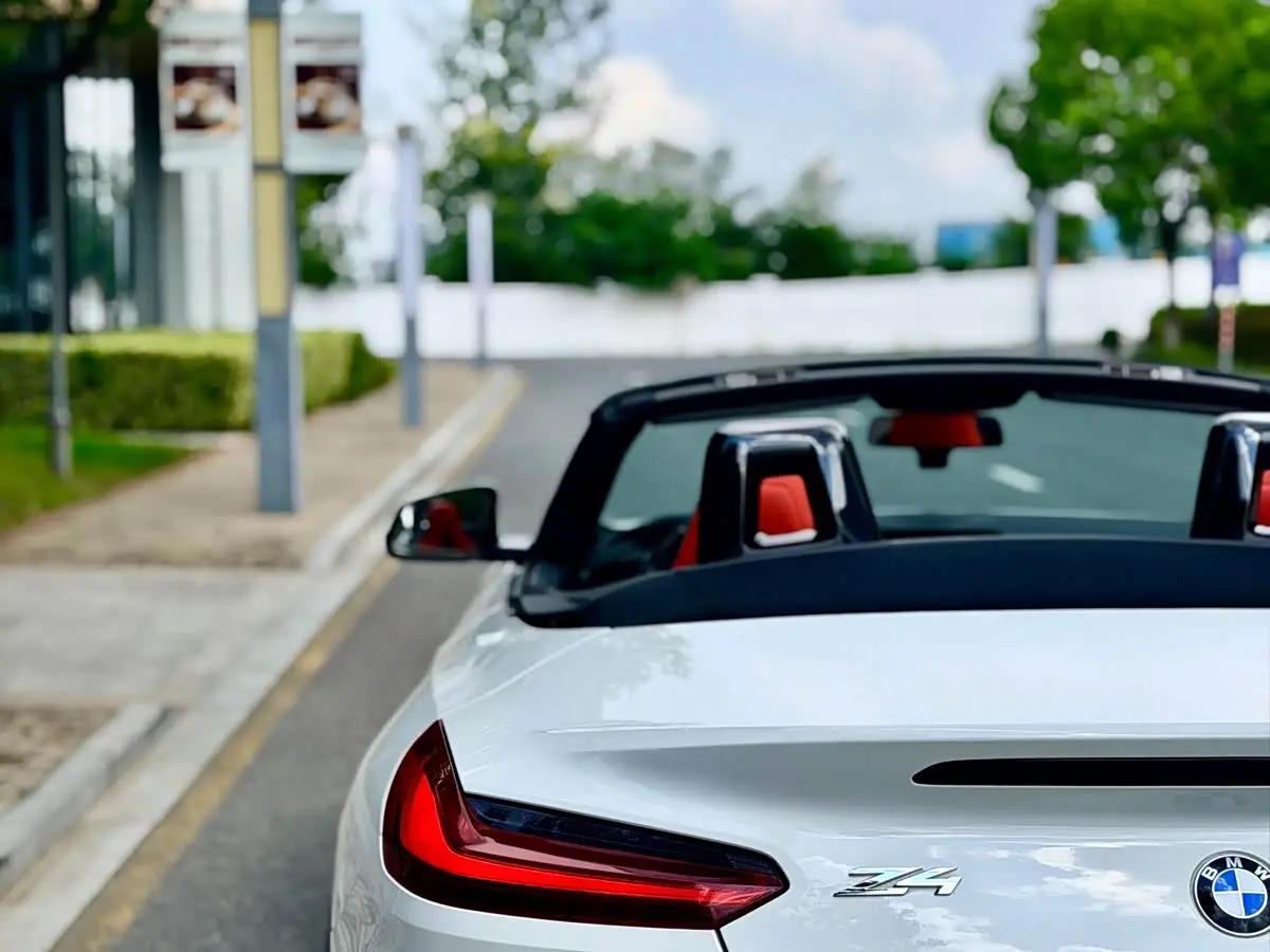 BMW Z4 2022 — Şəkil 8/18