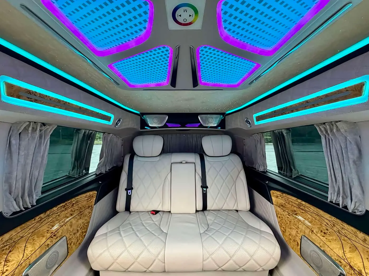 Mercedes-Benz Vito 2021 — Photo 17/19