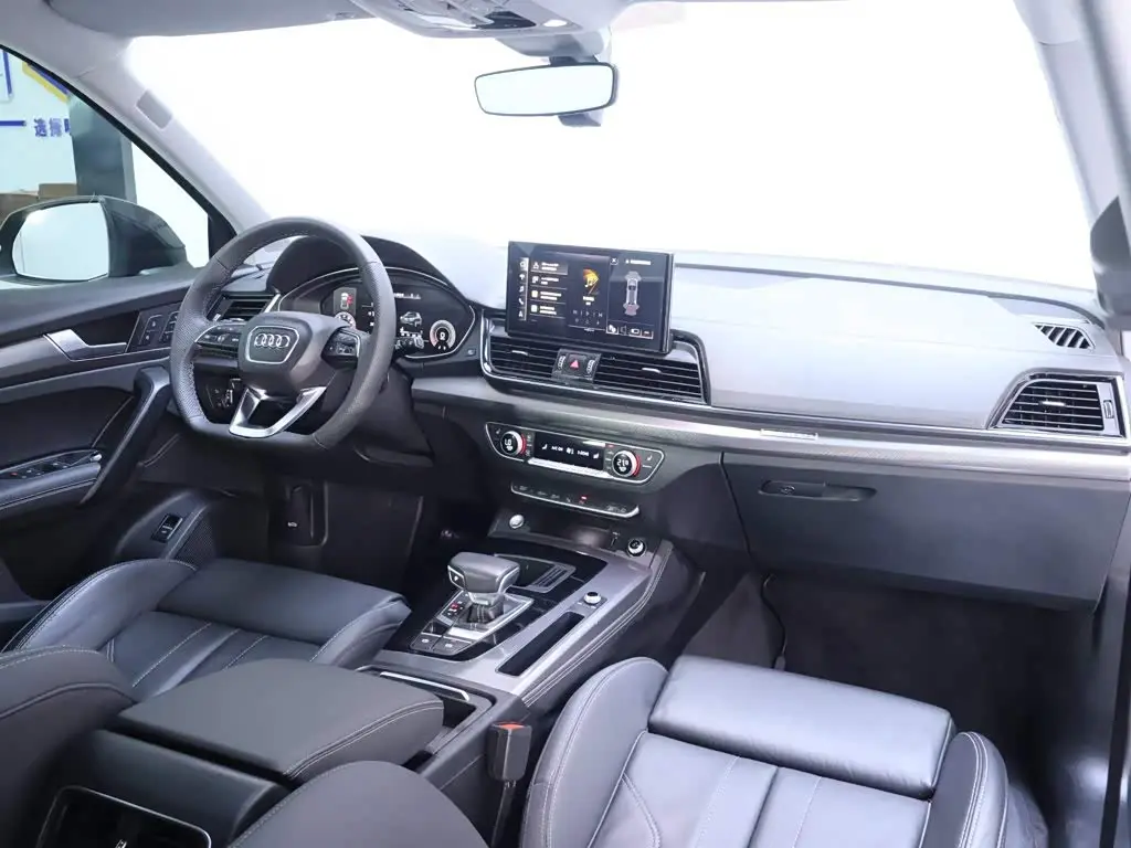 Audi Q5L 2023 — Фото 20/20