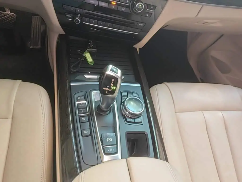BMW X5 2014 — Photo 14/20